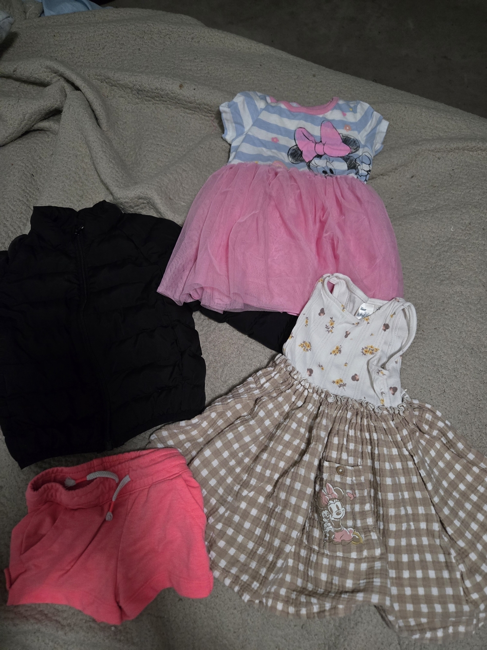 Disney Clothes 2t